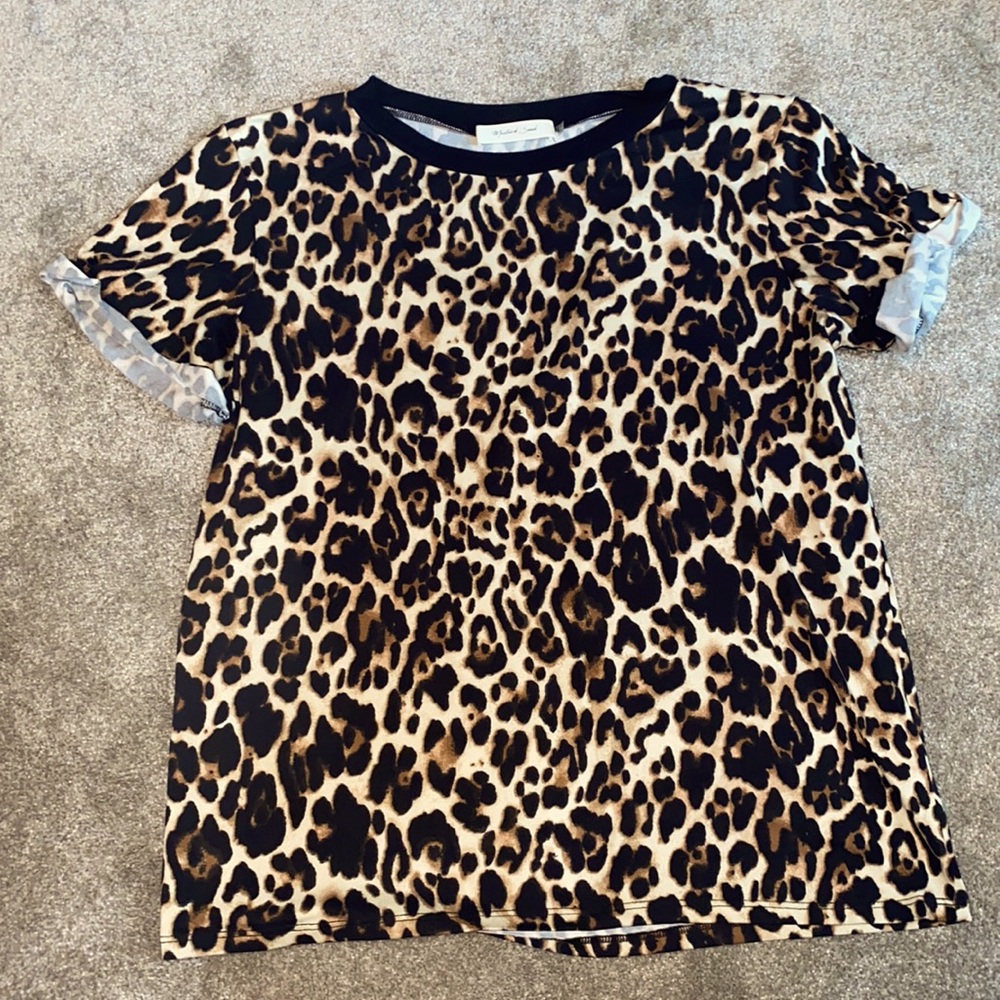 Women’s Buckle top